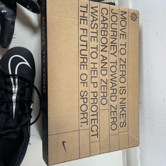 Nike football cleats - Picture 1 of 3